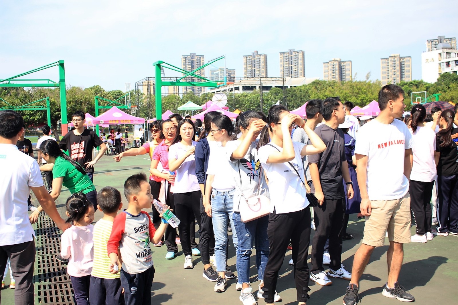 老师玩游戏3.JPG